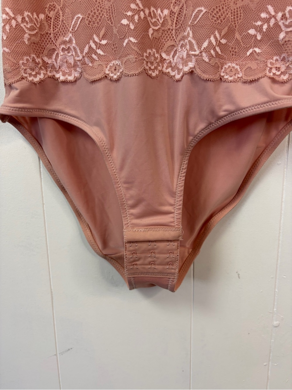 FIT Cami Shapewear Shaping Bodysuit Dusty Pink Medium Wear your own bra - Picture 7 of 8
